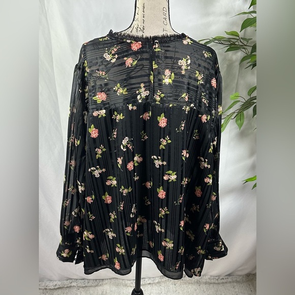 ModCloth Black Accentuated Ease Floral Metallic High Neck Long Sleeve Blouse, 4X - Picture 5 of 11